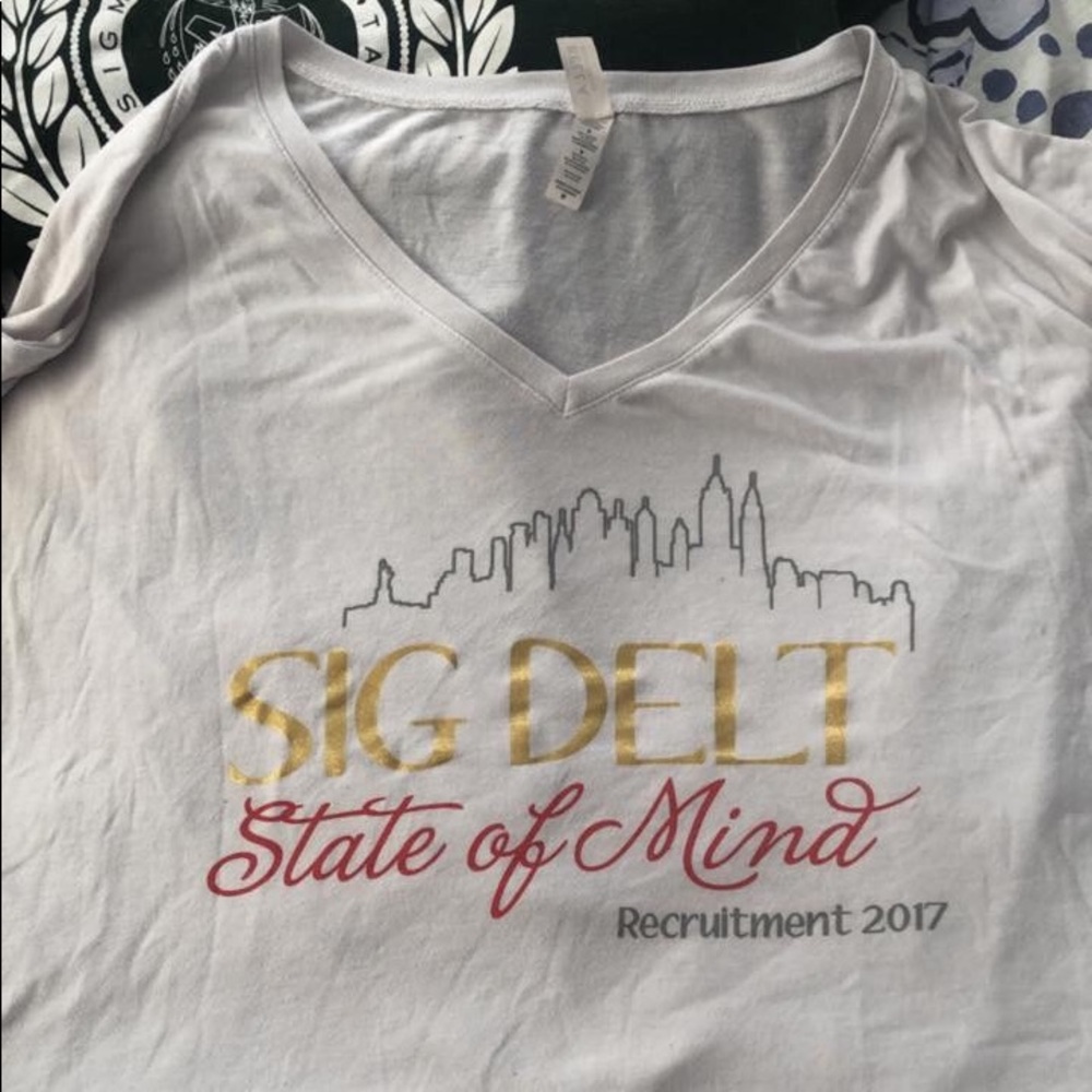 Sigma Delta Tau white v neck